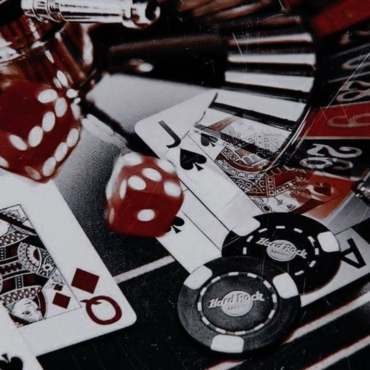 Mesa de casino con dados y fichas